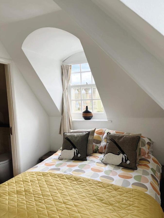 4 Bed Loft Apartment Overlooking Historic Town تروبريدج المظهر الخارجي الصورة